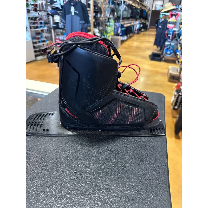 Used HO X-Max Rear Boot 4-8 Red