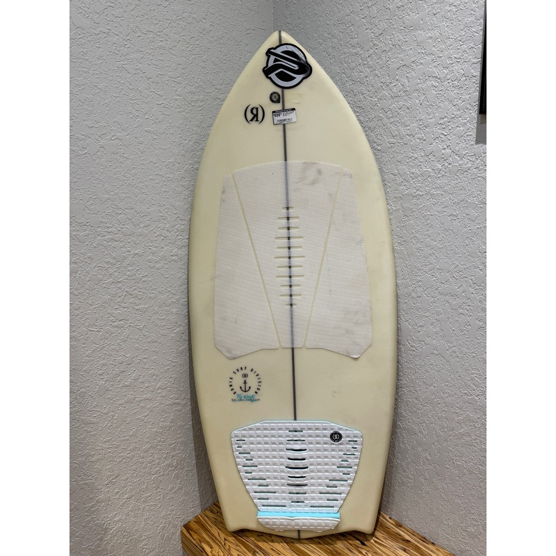 Demo Ronix Flyweight Bat Tail Surfer 4’5″ – Wax Mat-2