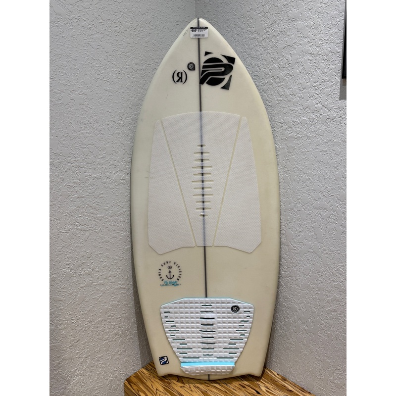 Demo Ronix Flyweight Bat Tail Surfer 4’5″ – Wax Mat-3